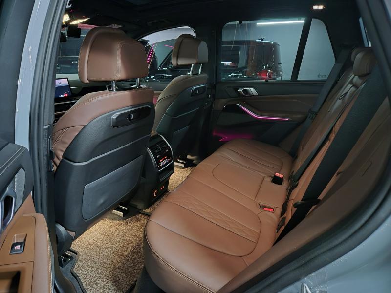 BMW X5(4세대) 40i xDrive M 스포츠팩 - 이미지 17