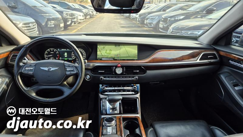 제네시스 EQ900 3.8 GDi AWD 프리미엄 럭셔리 - 이미지 4
