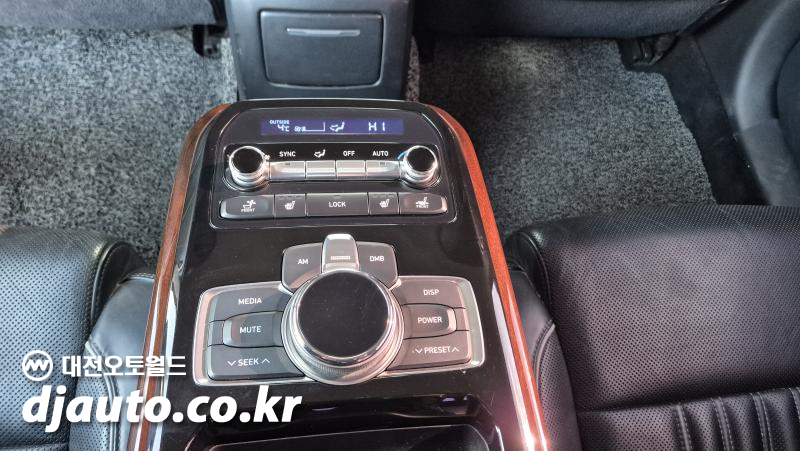 제네시스 EQ900 3.8 GDi AWD 프리미엄 럭셔리 - 이미지 5