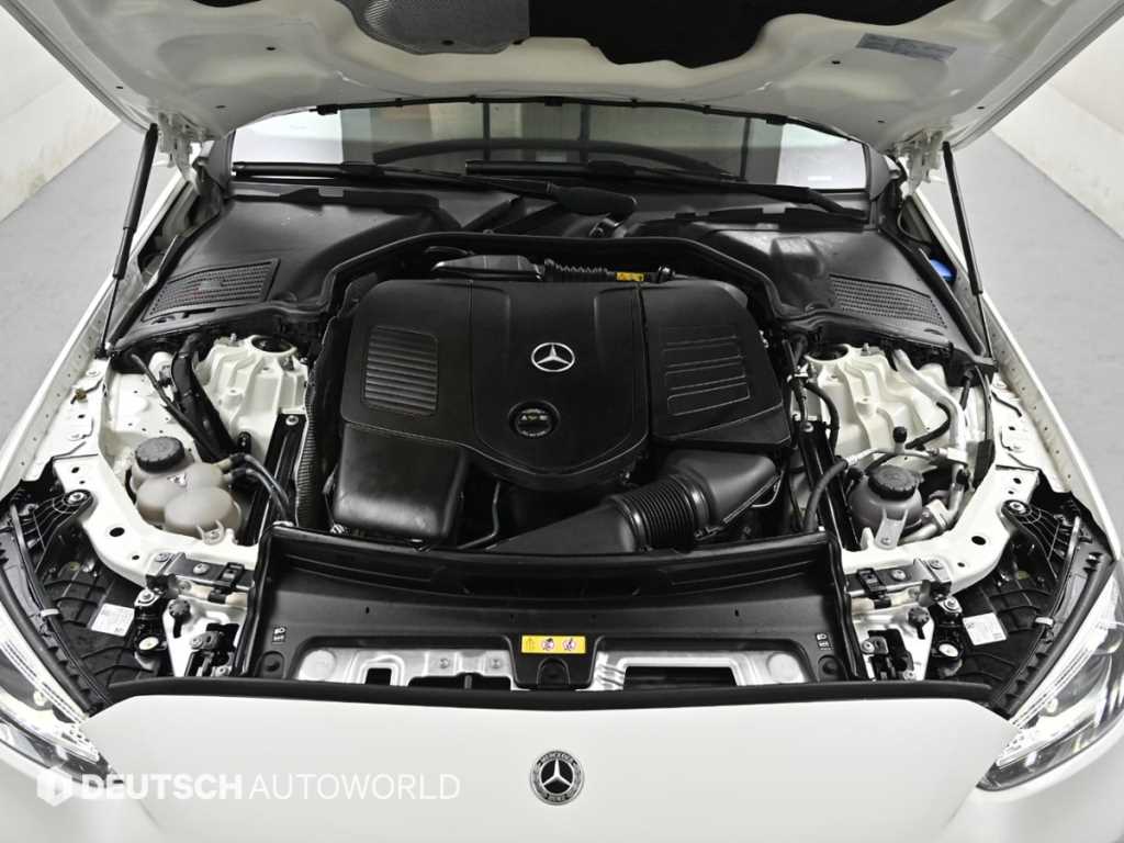 벤츠 C클래스(5세대) C300 AMG 라인 - 이미지 17