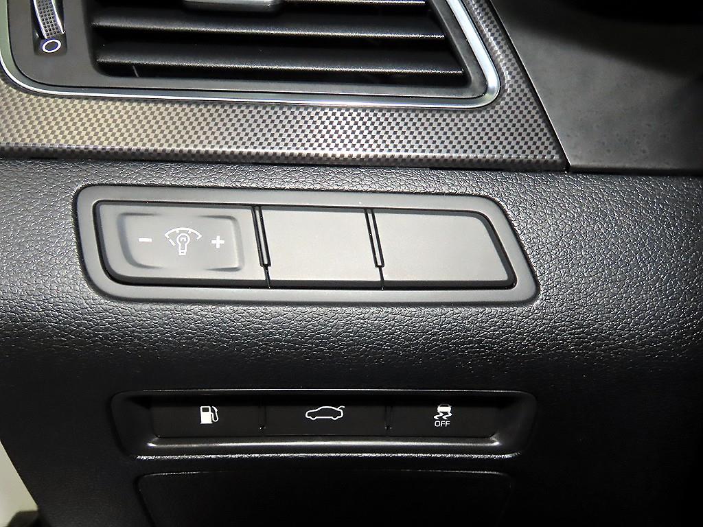 현대 LF쏘나타 2.4 GDi 익스클루시브 - 이미지 9