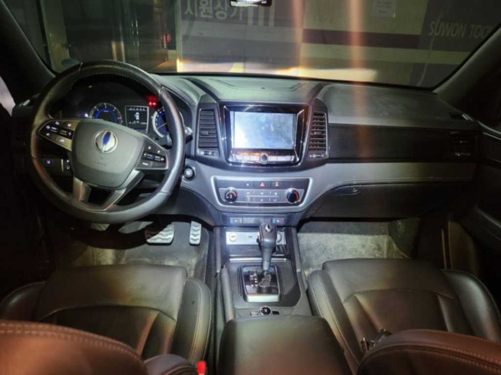 KG모빌리티(쌍용) 렉스턴 스포츠 2.2 4WD 다이내믹 에디션 - 이미지 3