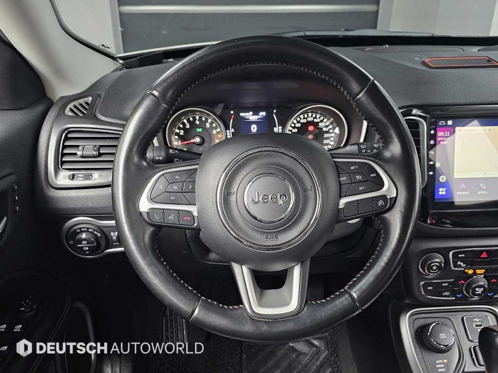 지프 컴패스(MP) 2.4 AWD 론지튜드 - 이미지 17