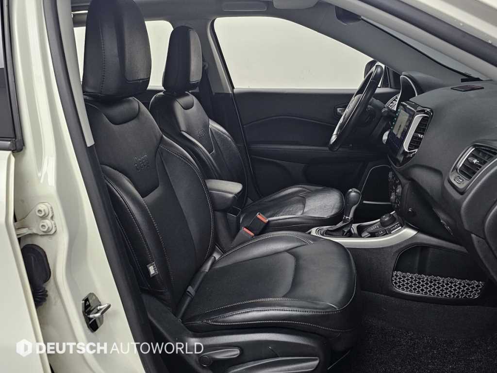 지프 컴패스(MP) 2.4 AWD 론지튜드 - 이미지 8