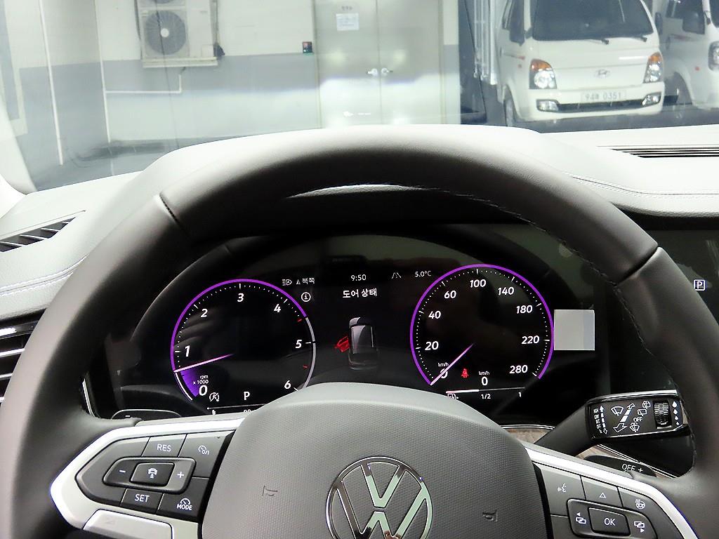 폭스바겐 투아렉(3세대) 3.0 TDI 프레스티지 - 이미지 3