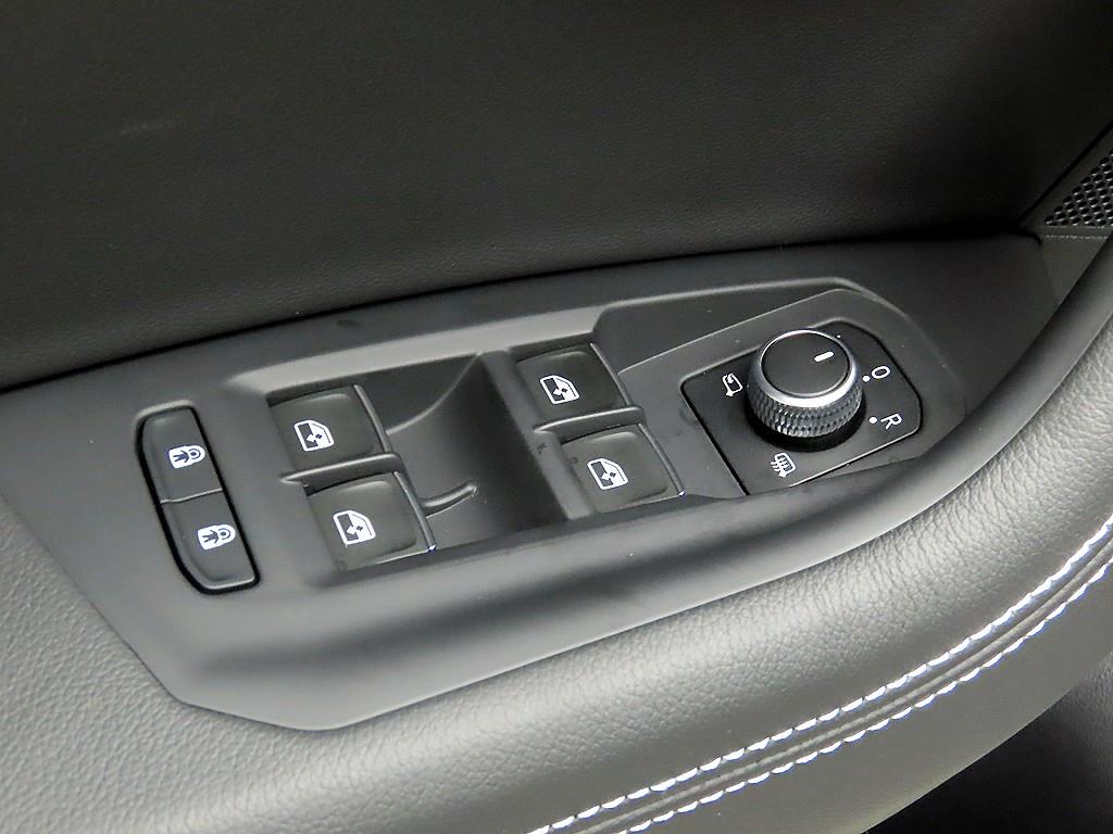 폭스바겐 투아렉(3세대) 3.0 TDI 프레스티지