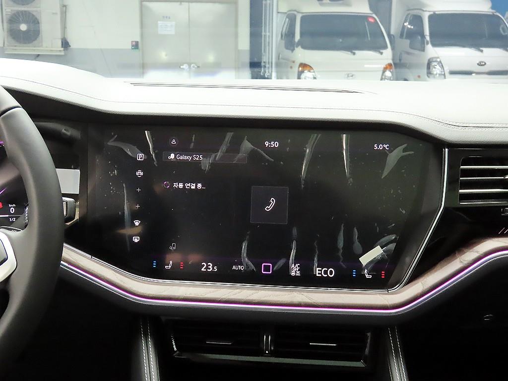 폭스바겐 투아렉(3세대) 3.0 TDI 프레스티지 - 이미지 16