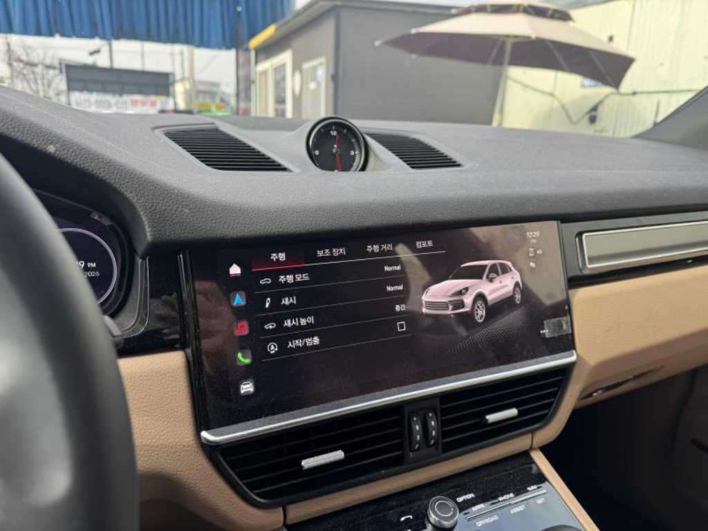 포르쉐 카이엔(3세대) 3.0 V6 플래티넘 에디션 - 이미지 3