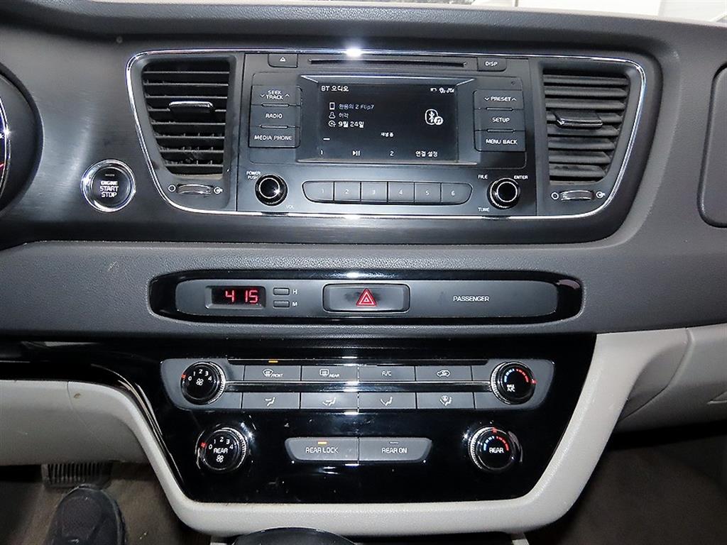 기아 올 뉴카니발 9인승 디젤 럭셔리 - 이미지 3