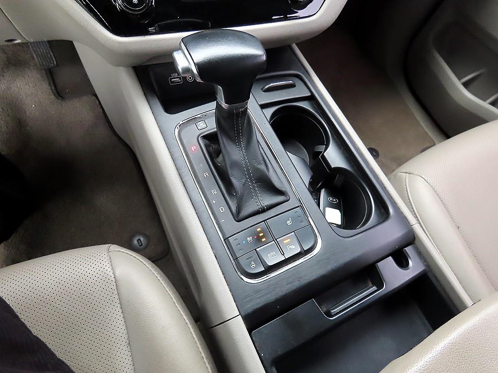 기아 올 뉴카니발 9인승 디젤 럭셔리 - 이미지 17