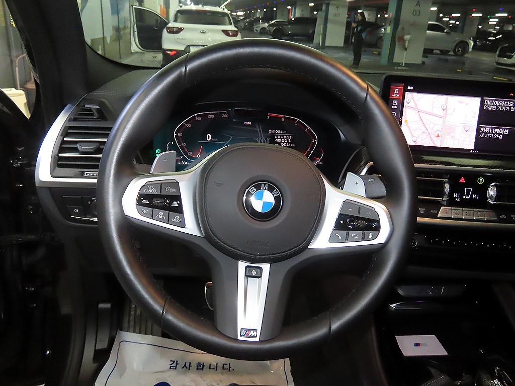 BMW X4(2세대) 20i xDrive M스포츠 프로 - 이미지 17