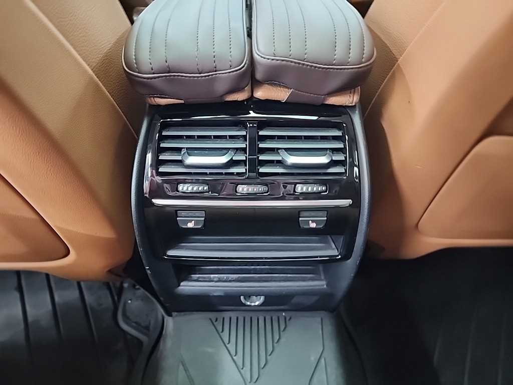 BMW 5시리즈(7세대) 520d 럭셔리 라인스페셜 - 이미지 15