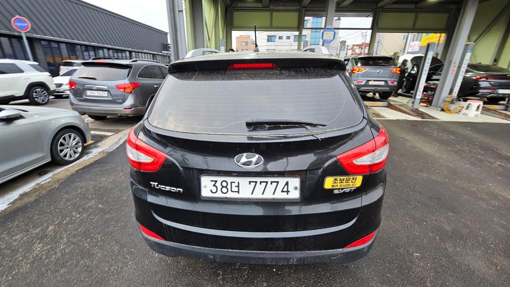 현대 뉴투싼 ix 디젤 R2.0 2WD 스마트 스페셜 - 이미지 5