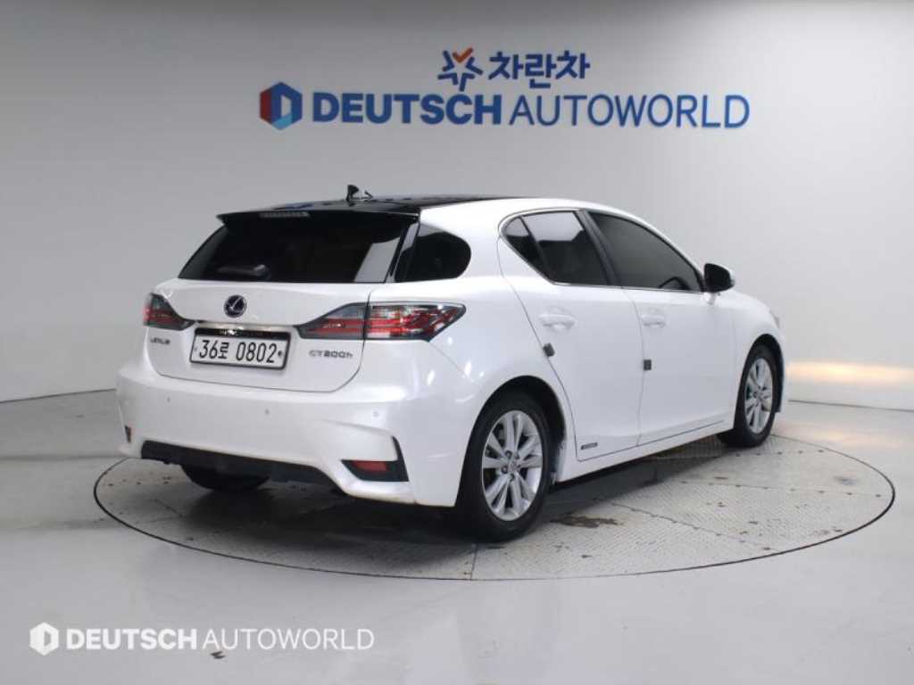 렉서스 CT 200h - 이미지 20