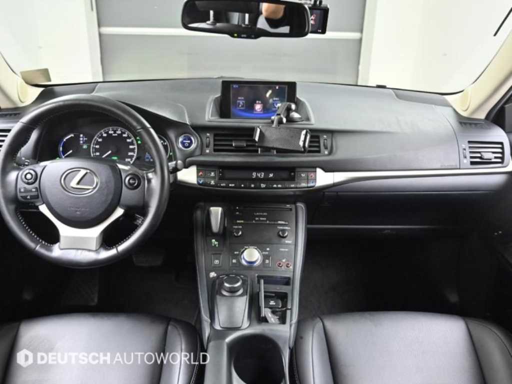 렉서스 CT 200h - 이미지 19