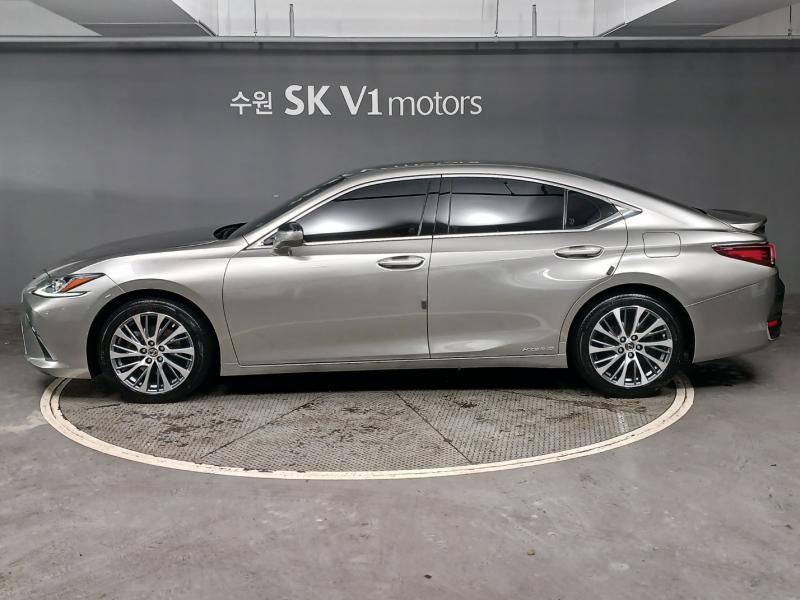렉서스 ES(7세대) 300h 럭셔리 - 이미지 16