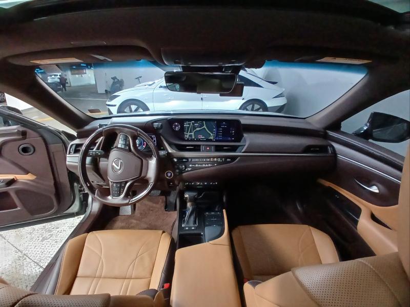 렉서스 ES(7세대) 300h 럭셔리 - 이미지 13