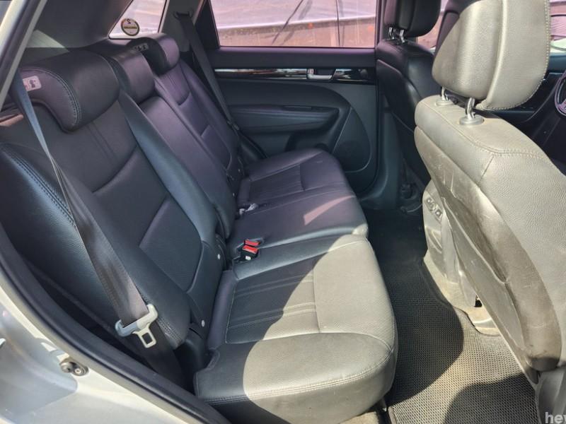 기아 뉴쏘렌토 R R2.0 2WD TLX - 이미지 15