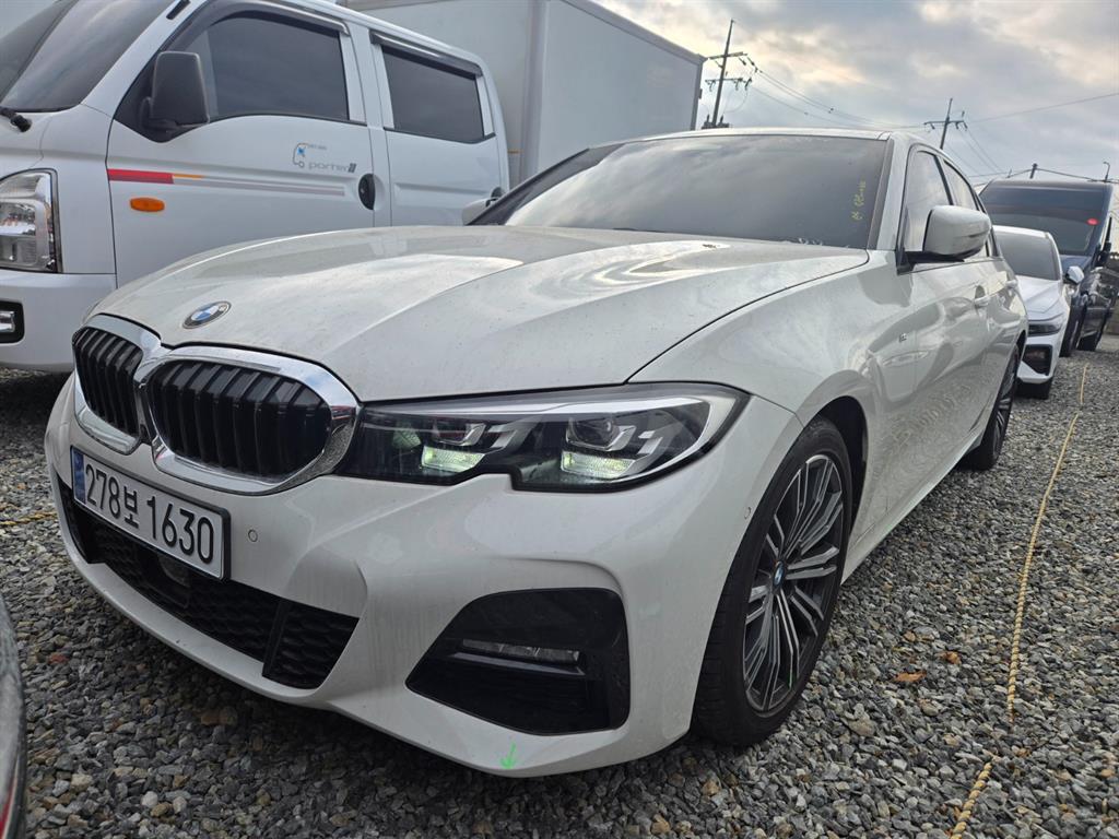 BMW 3시리즈(7세대) 320d M 스포츠팩 - 이미지 2