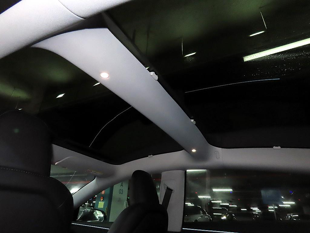 테슬라 모델 3 AWD 롱 레인지 - 이미지 19