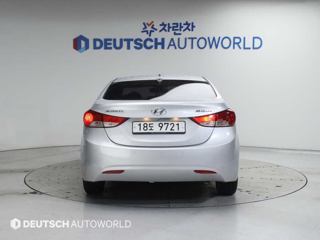 현대 아반떼MD M16 GDi 럭셔리 - 이미지 2
