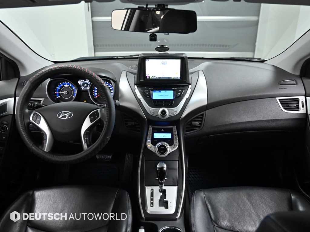 현대 아반떼MD M16 GDi 럭셔리