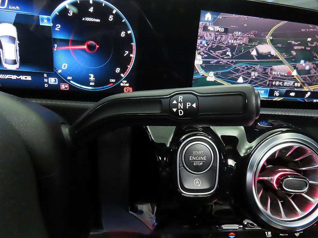 벤츠 A클래스(4세대) A35 AMG 4매틱 세단 - 이미지 10
