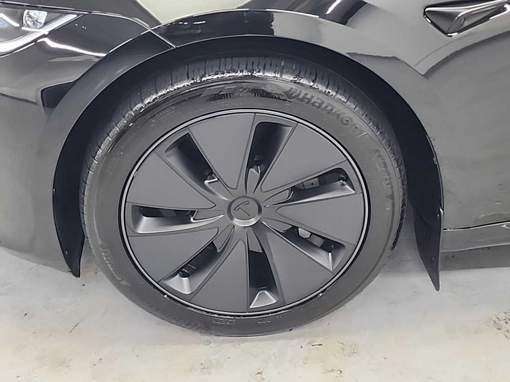 테슬라 모델 3 AWD 롱 레인지 - 이미지 5