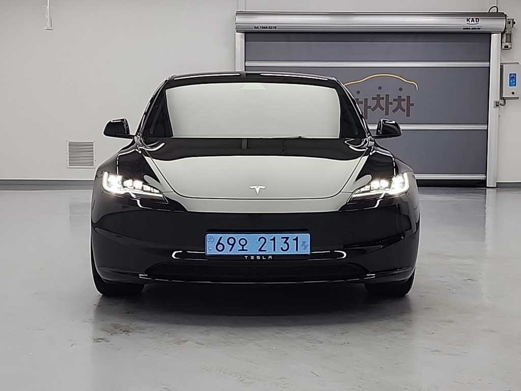 테슬라 모델 3 AWD 롱 레인지 - 이미지 9