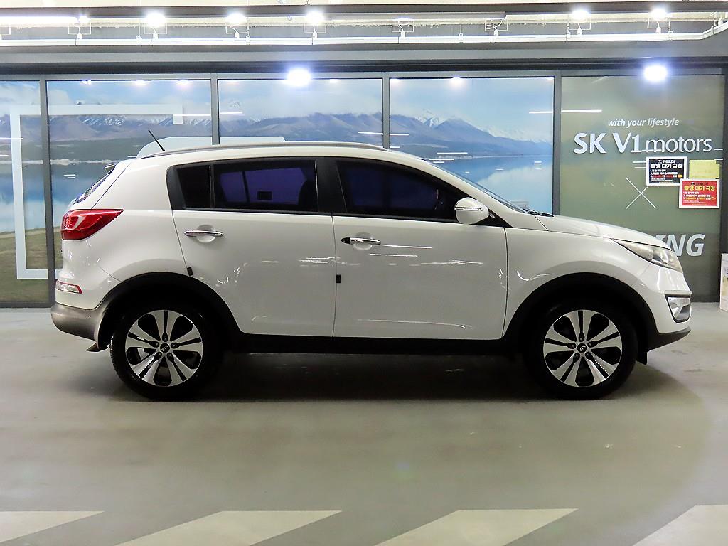 기아 스포티지 R 디젤 R2.0 4WD TLX 최고급형 - 이미지 8