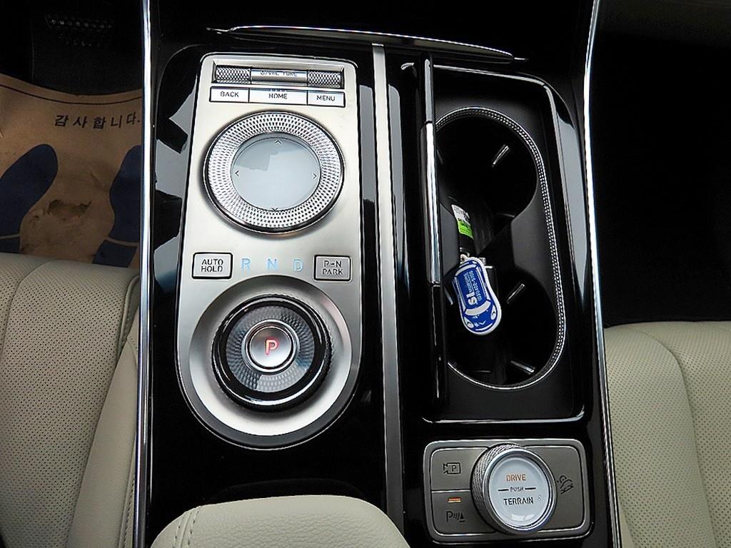 제네시스 GV80 2.5 가솔린 AWD 기본형 - 이미지 13