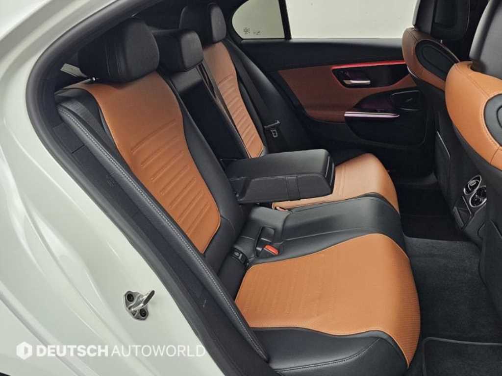 벤츠 C클래스(5세대) C300 AMG 라인 - 이미지 17