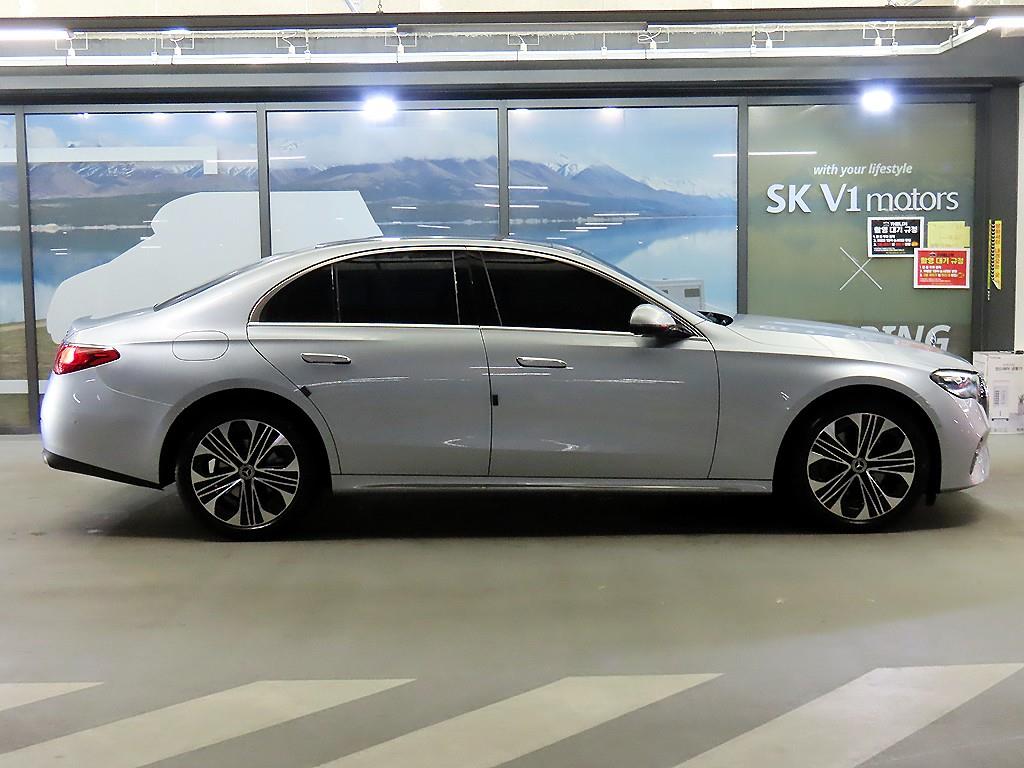 벤츠 E클래스(6세대) E220d 4매틱 익스클루시브 - 이미지 15