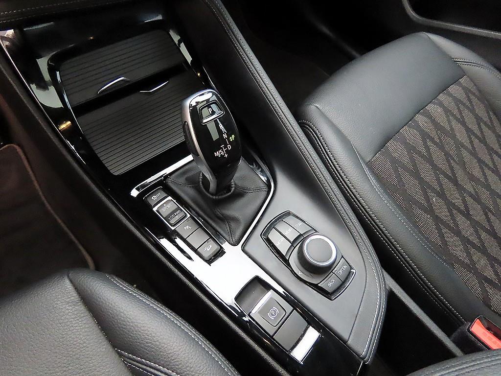 BMW X1(2세대) 18d xDrive x라인 스페셜에디션 - 이미지 15