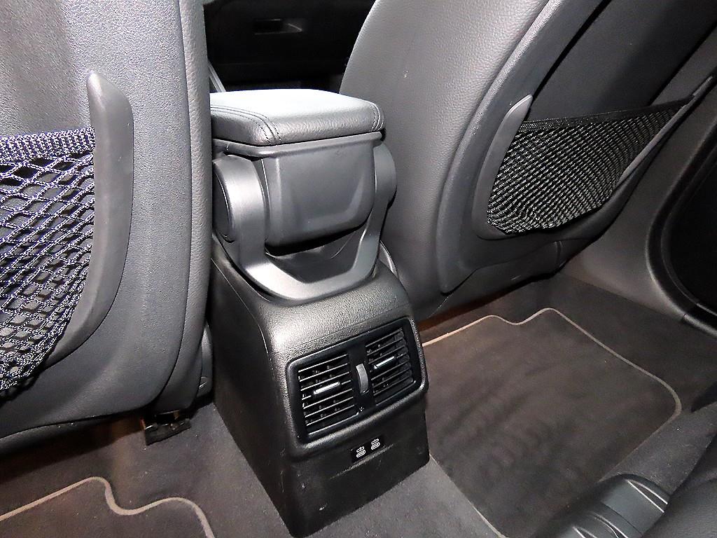 BMW X1(2세대) 18d xDrive x라인 스페셜에디션 - 이미지 3