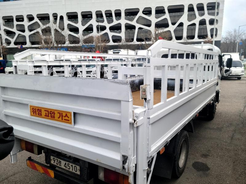 현대 올 뉴마이티 2.5톤 슈퍼캡 장축고상 - 이미지 2