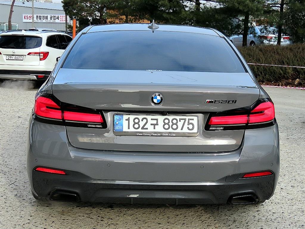 BMW 5시리즈(7세대) 530i M 스포츠팩 - 이미지 5
