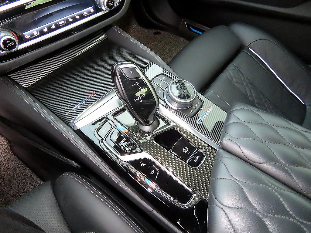 BMW 5시리즈(7세대) 530i M 스포츠팩 - 이미지 6