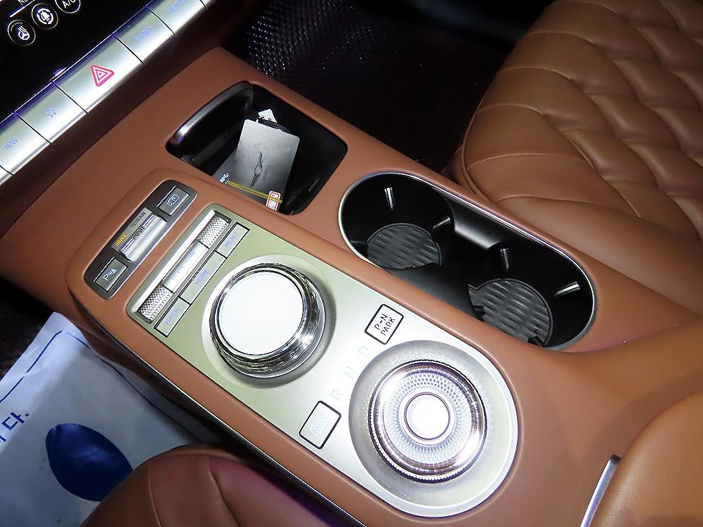 제네시스 GV70 2.5T AWD 기본형 - 이미지 19