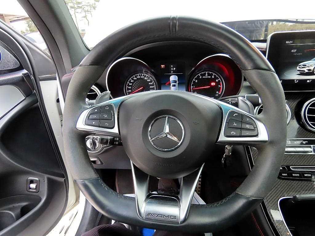 벤츠 GLC클래스 GLC 43 AMG 4매틱 쿠페 - 이미지 5