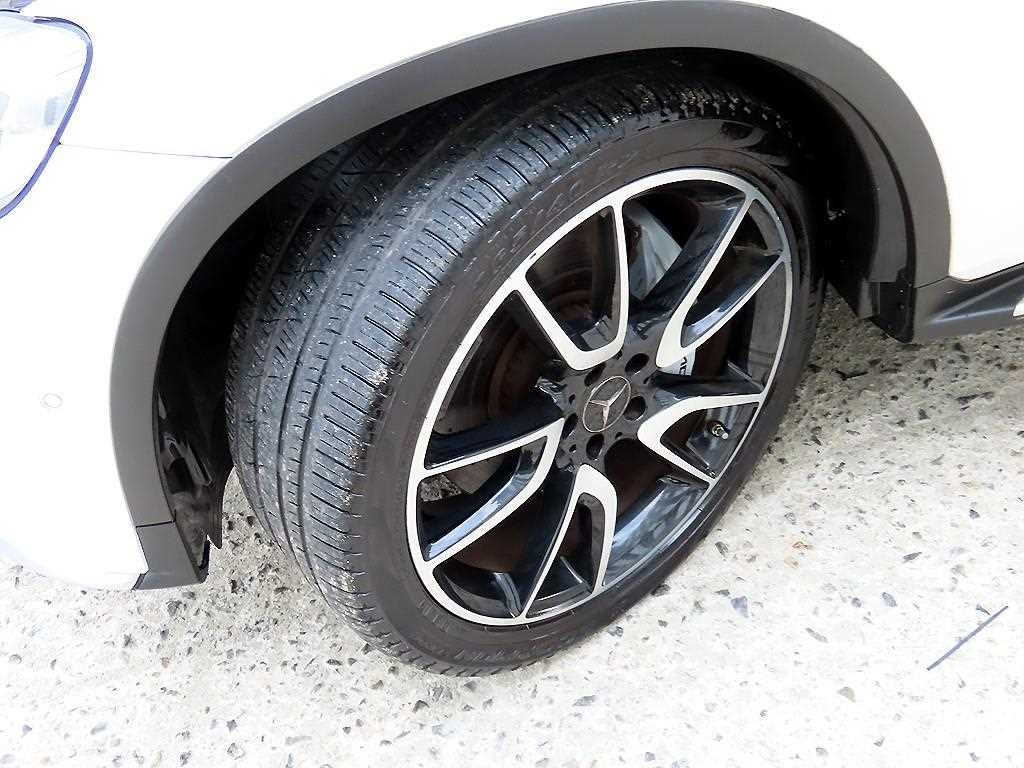 벤츠 GLC클래스 GLC 43 AMG 4매틱 쿠페 - 이미지 16