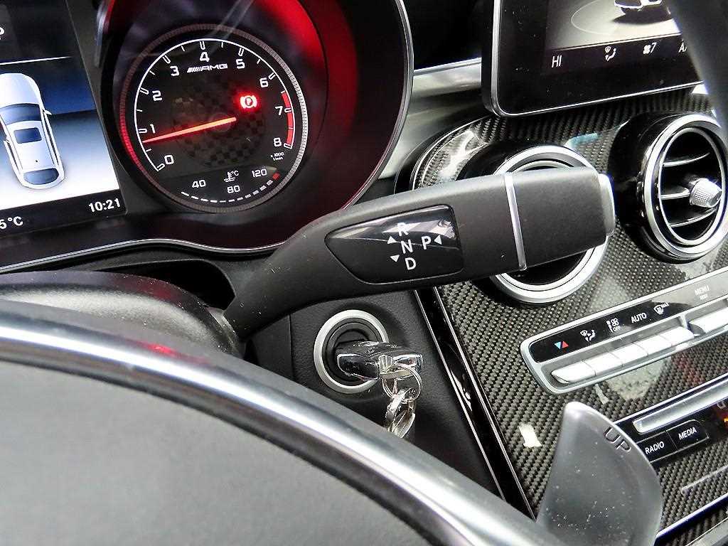 벤츠 GLC클래스 GLC 43 AMG 4매틱 쿠페 - 이미지 11