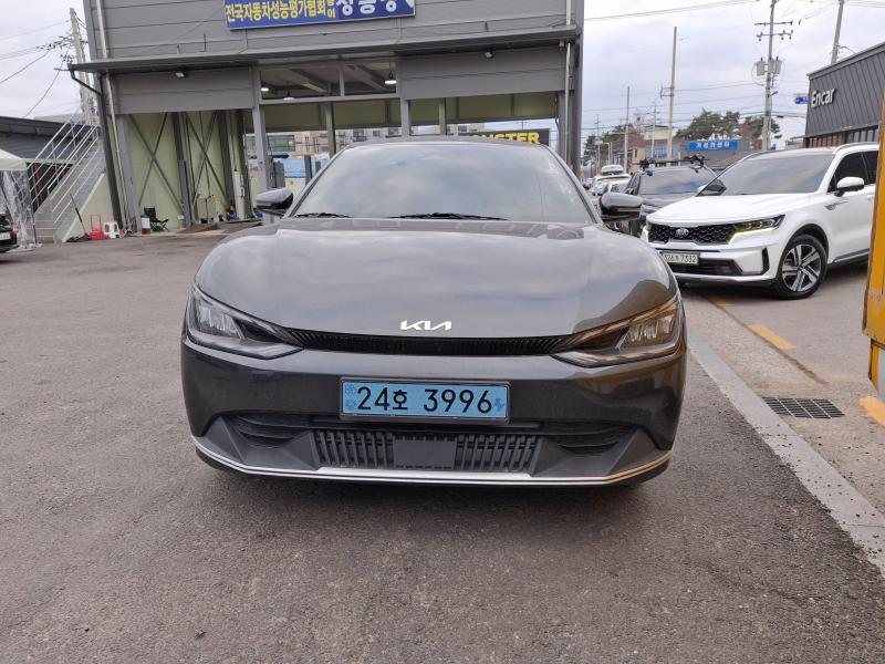 기아 EV6 롱 레인지 4WD 에어 - 이미지 2