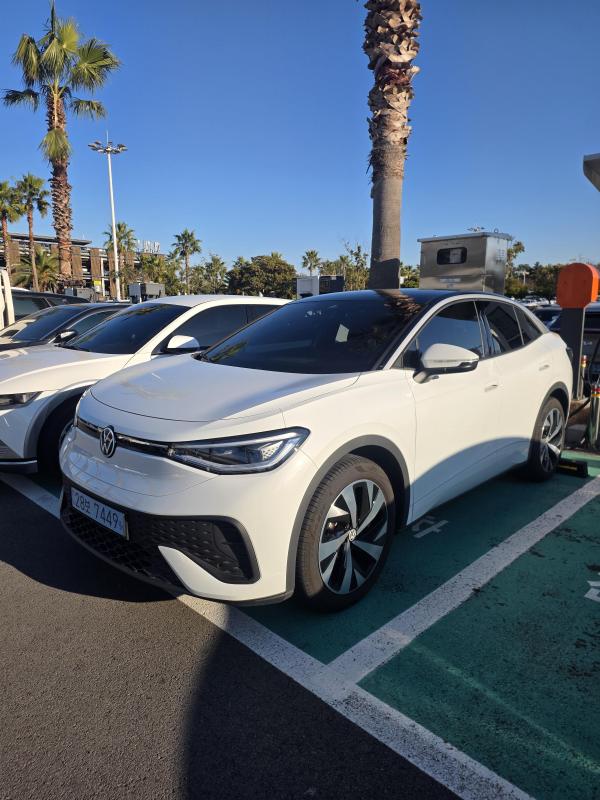 폭스바겐 ID.5 EV 프로 - 이미지 2