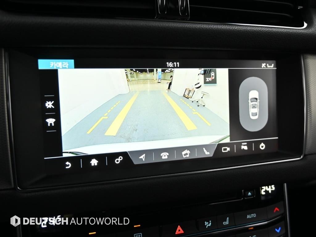 재규어 XF(2세대) 2.0 25t 프레스티지 - 이미지 10