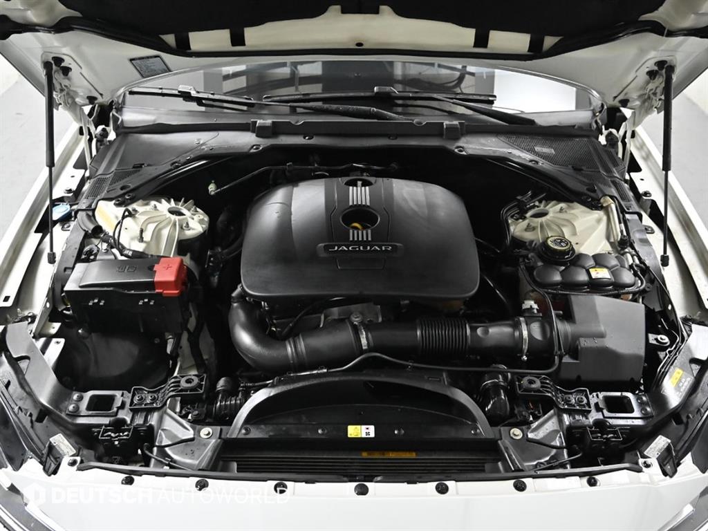 재규어 XF(2세대) 2.0 25t 프레스티지 - 이미지 14