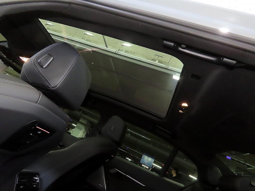 BMW 5시리즈(8세대) 520i M 스포츠 - 이미지 2