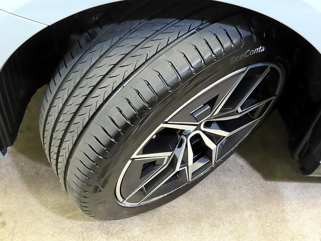 BMW 5시리즈(8세대) 520i M 스포츠 - 이미지 13