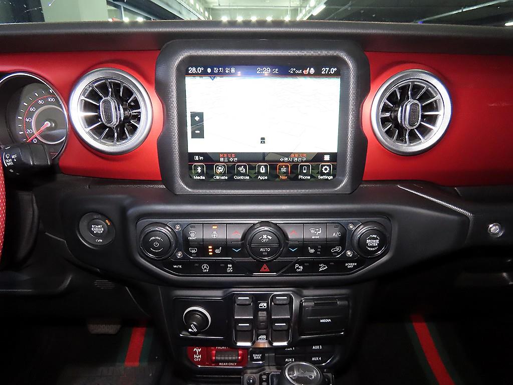 지프 랭글러(JL) 2.0 루비콘 4DR 파워탑 - 이미지 4