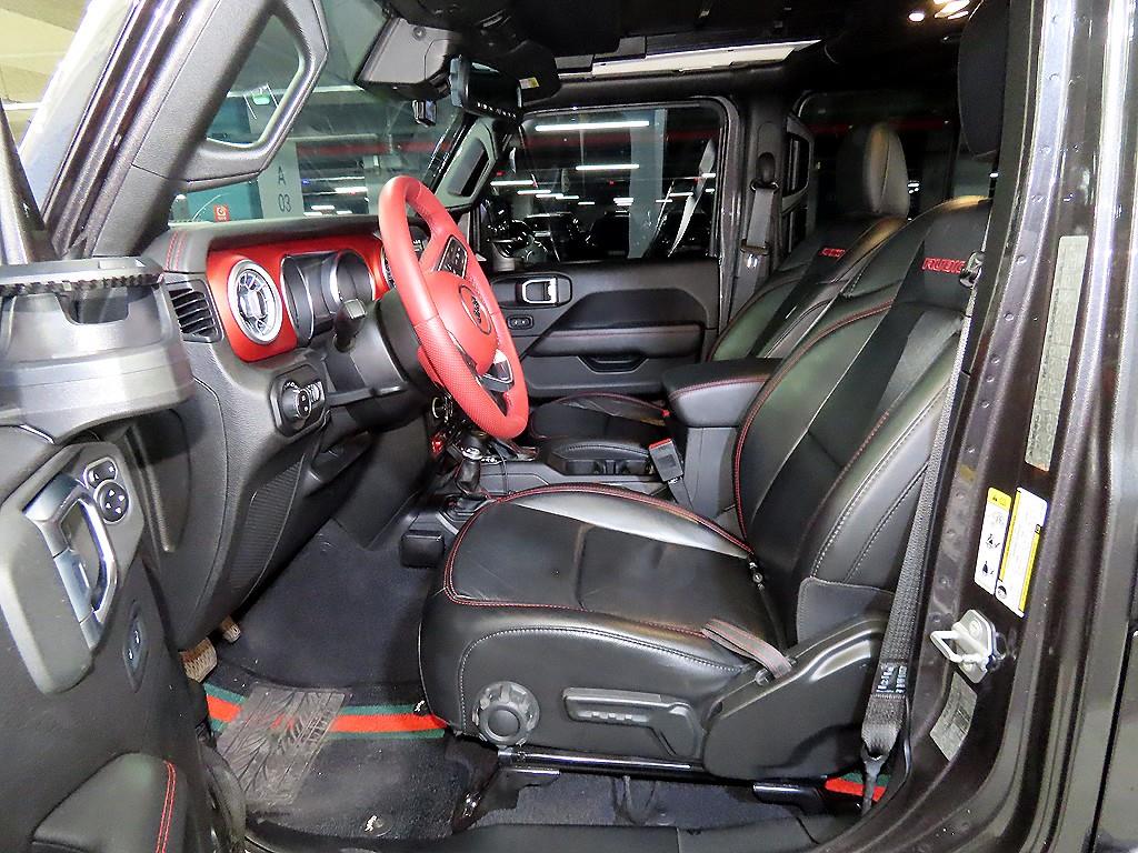 지프 랭글러(JL) 2.0 루비콘 4DR 파워탑 - 이미지 10